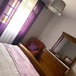 Vale Dos Passarinhos 公寓