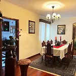 Vale Dos Passarinhos 公寓 *